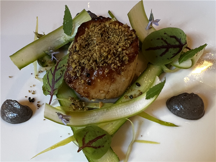 scallop and asparagus